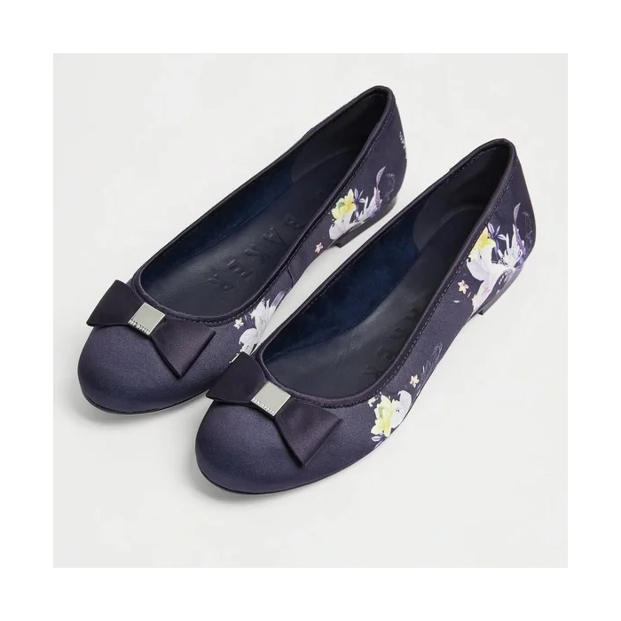 Ted Baker Sually Satin Flat (Size 39)